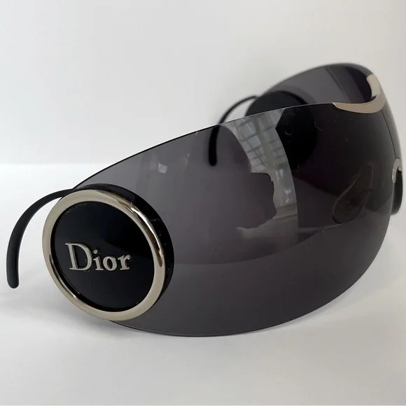 Vintage Dior sunglasses Galliano era.
DIOR SPORT 3 KJ1VA 115 - Picture 1 of 11